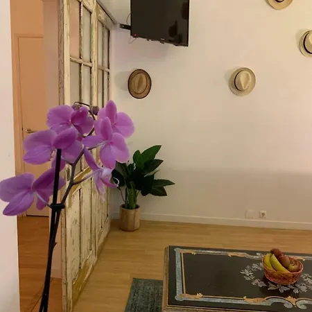Guest house Old Town Lx Suites