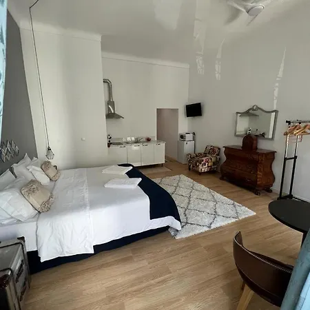 Гостевой дом Old Town Lx Suites Лиссабон