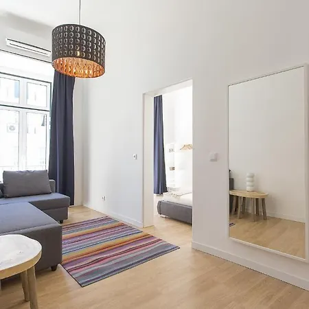 Гостевой дом Old Town Lx Suites