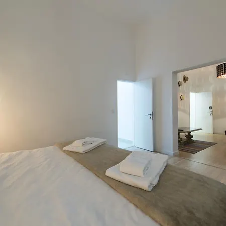 Old Town Lx Suites Лиссабон