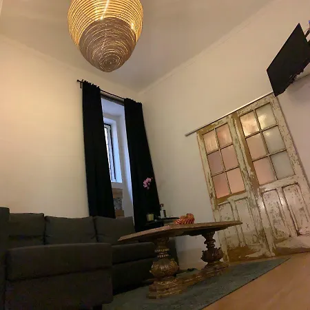 Гостевой дом Old Town Lx Suites